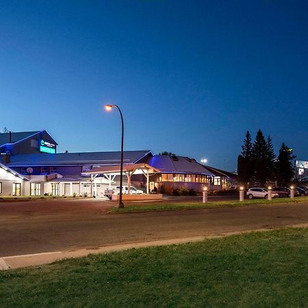 Hotel Clarion Pointe Medicine Hat Exterior foto